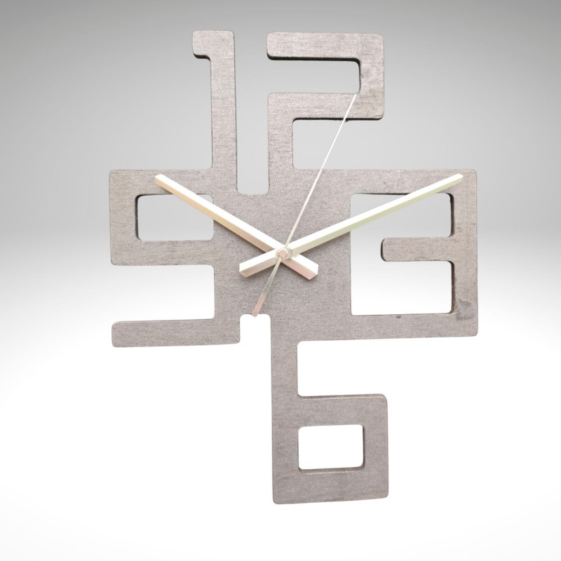 Ajoutez une touche de design unique et original à votre intérieur avec notre horloge murale en bois.