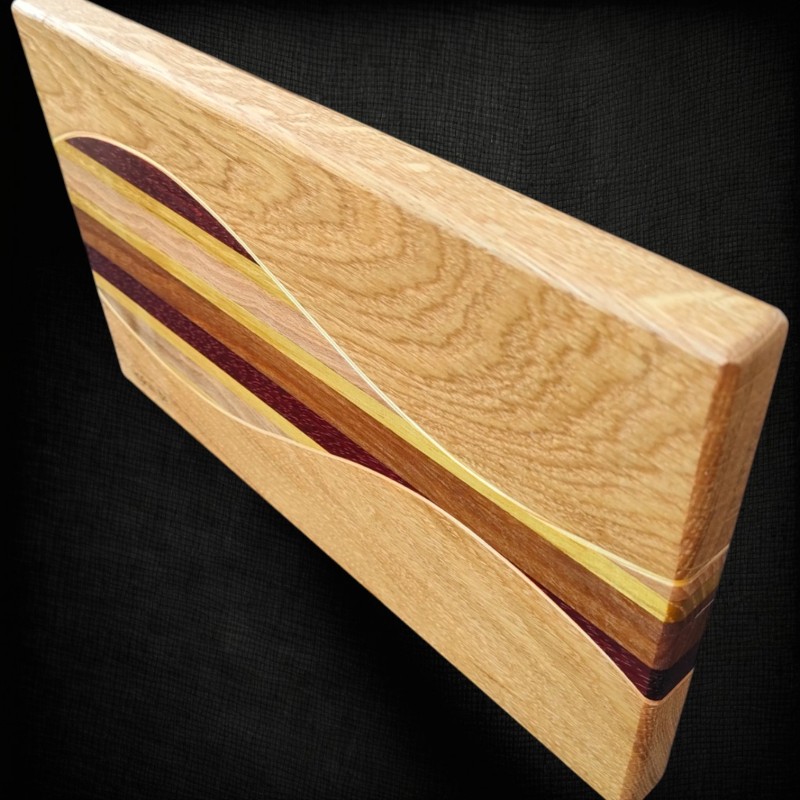Planche de cuisine en chêne durable | Incrustation Design | Fabriquée à la main | PL2404