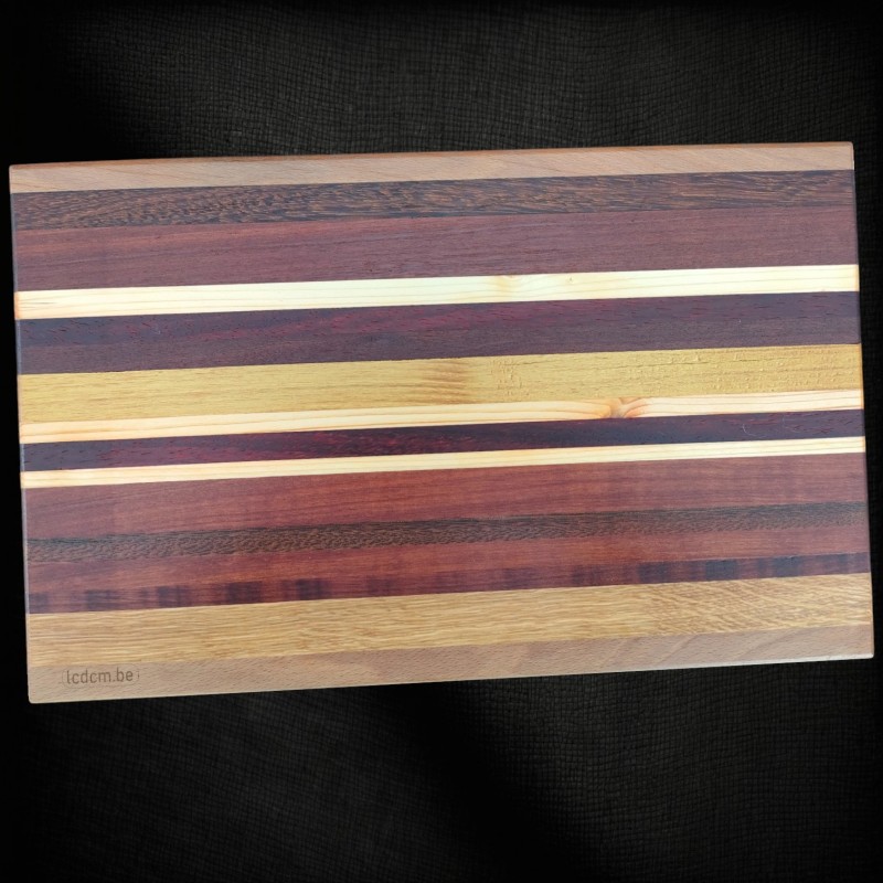 Planche a découper ou de présentation PL2407